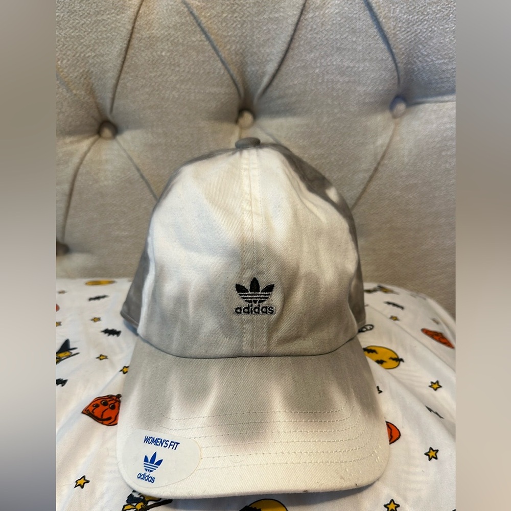 NWT Adidas tye dye! Gray and white. Women’s fit!